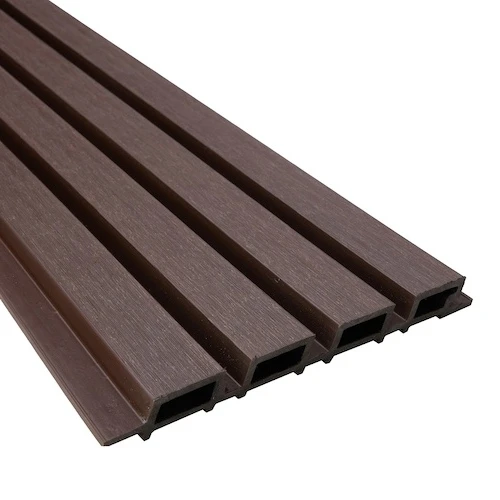 Foto de producto Revestimiento Exterior WPC Chocolate REW102
