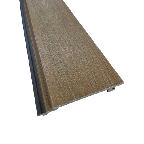 Foto de producto Revestimiento Exterior WPC Madera REW101