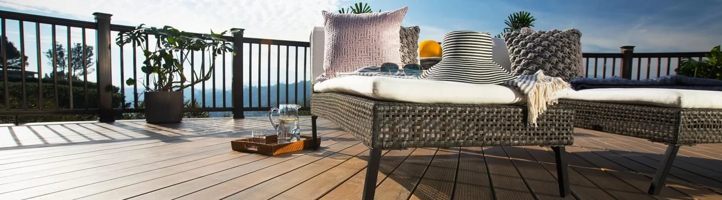 Terraza con piso deck WPC, ideal para exteriores